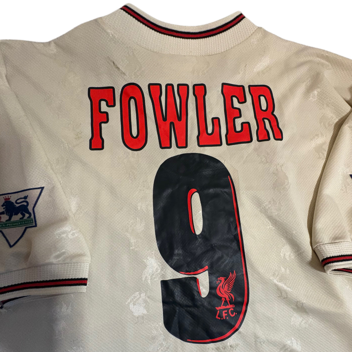 Liverpool 1996/97 away FOWLER